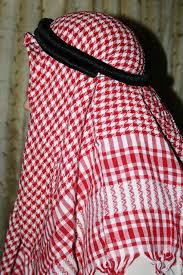 RED AND WHITE ARAB SCARF