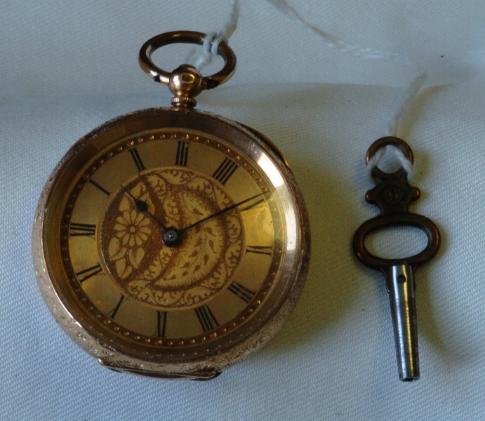 barrel key and vintage pocket watch 2